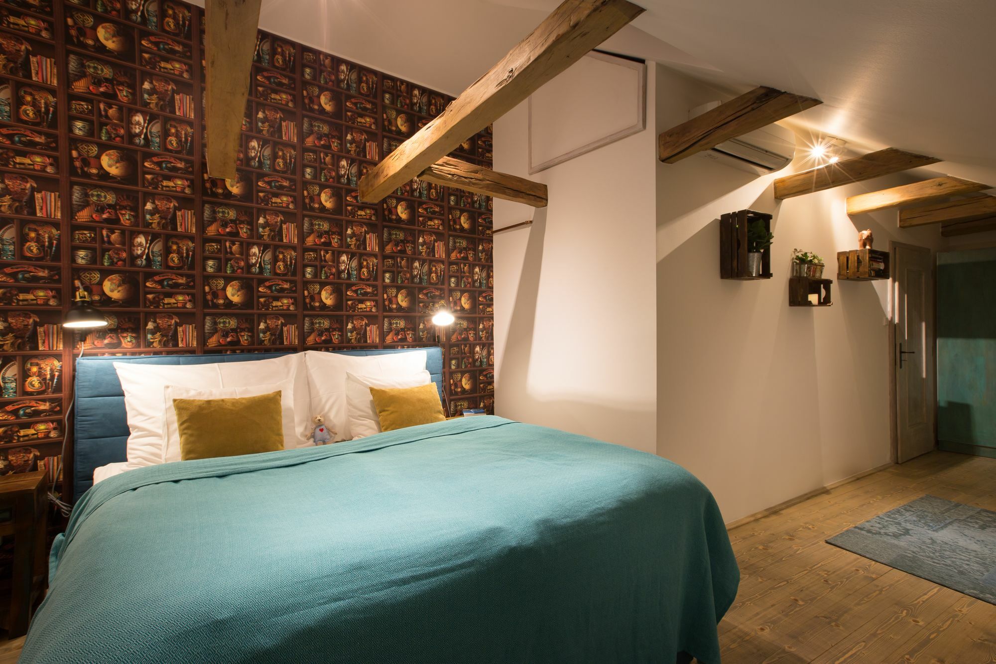 Gigantic Boho Chic 3 Bedroom 3 Bathroom Loft With Hanging Chair Prag