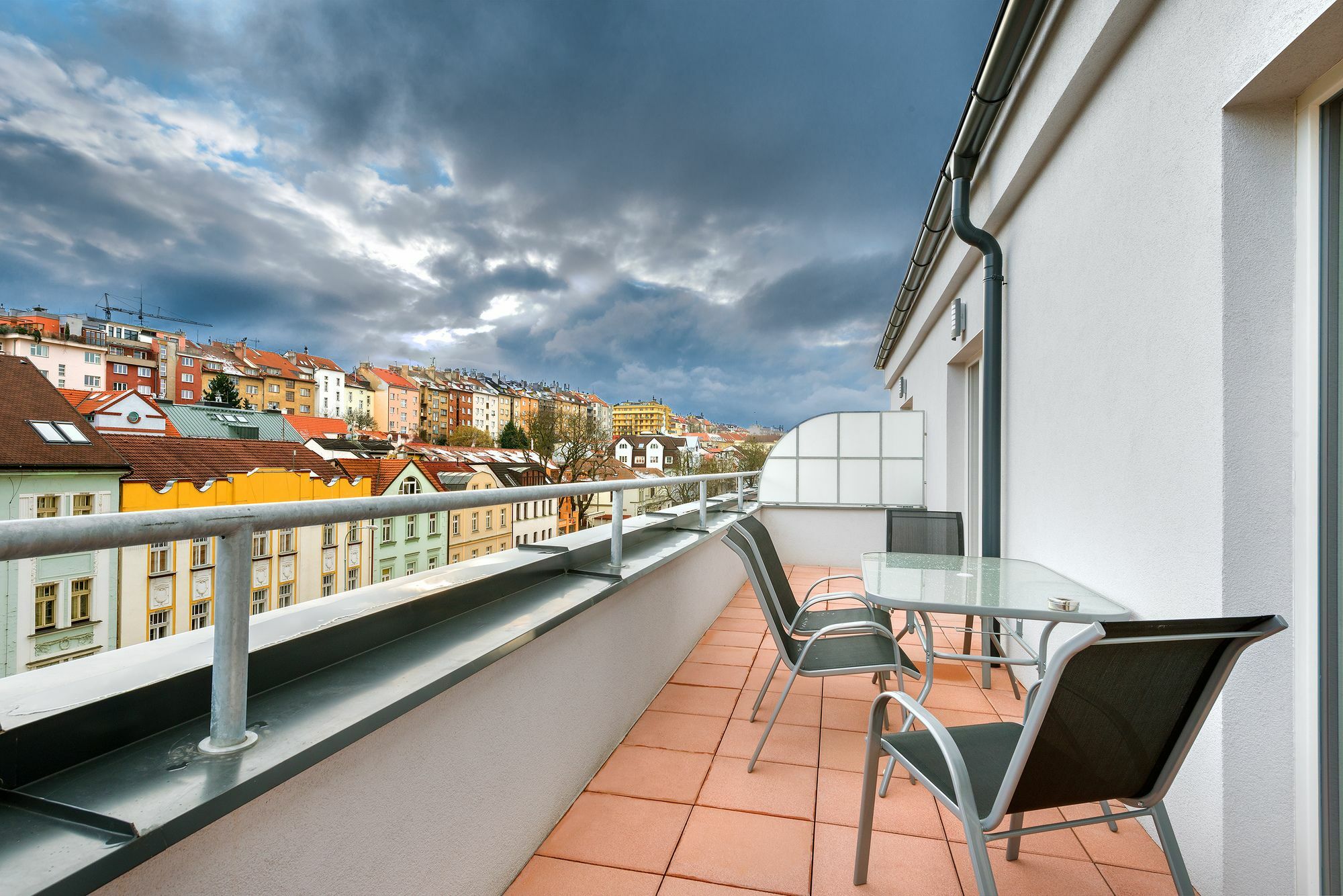 Apartment Downtown Belohorska