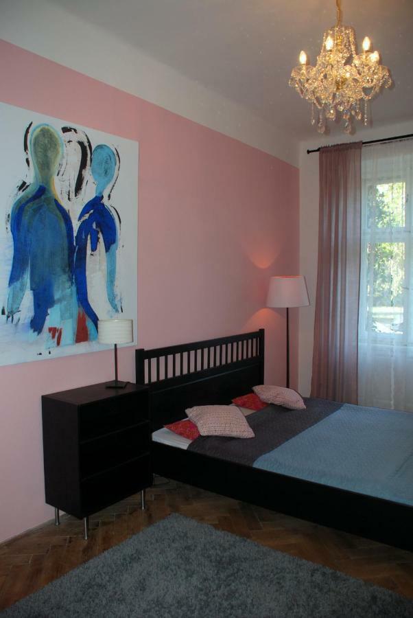 Atelier 12 Gasthof *