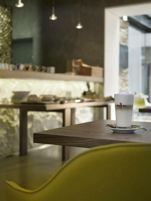 Moods Boutique Hotel 4*