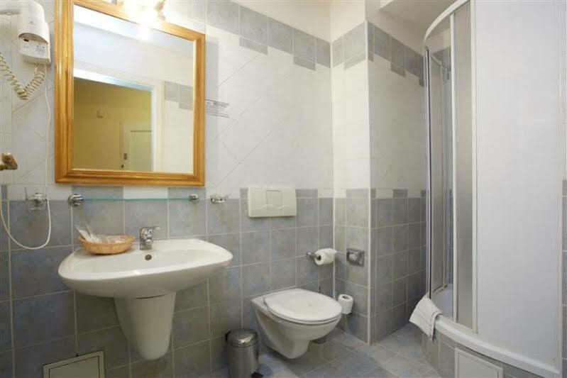 Hotel Galerie Royale 4*