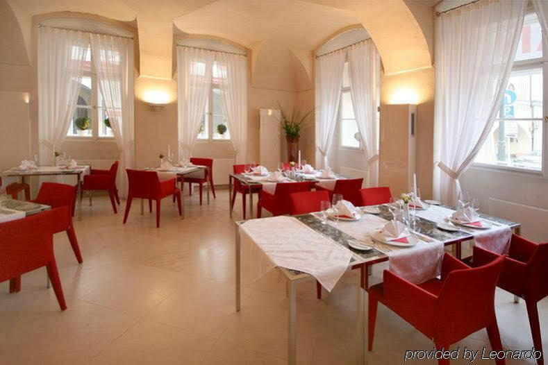 Three Storks 5* Praha