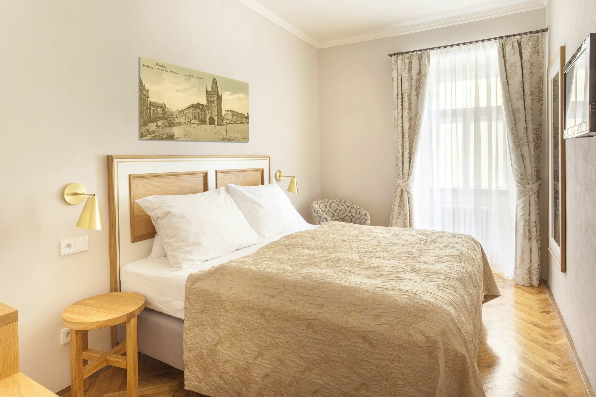 Hotel At The Golden Scissors Prag