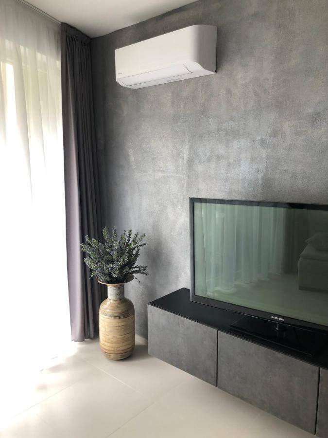Luxury With Private Garden