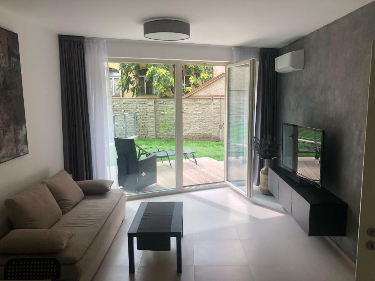 Apartmán Luxury With Private Garden *