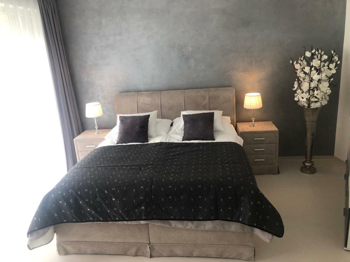 Apartmán Luxury With Private Garden *