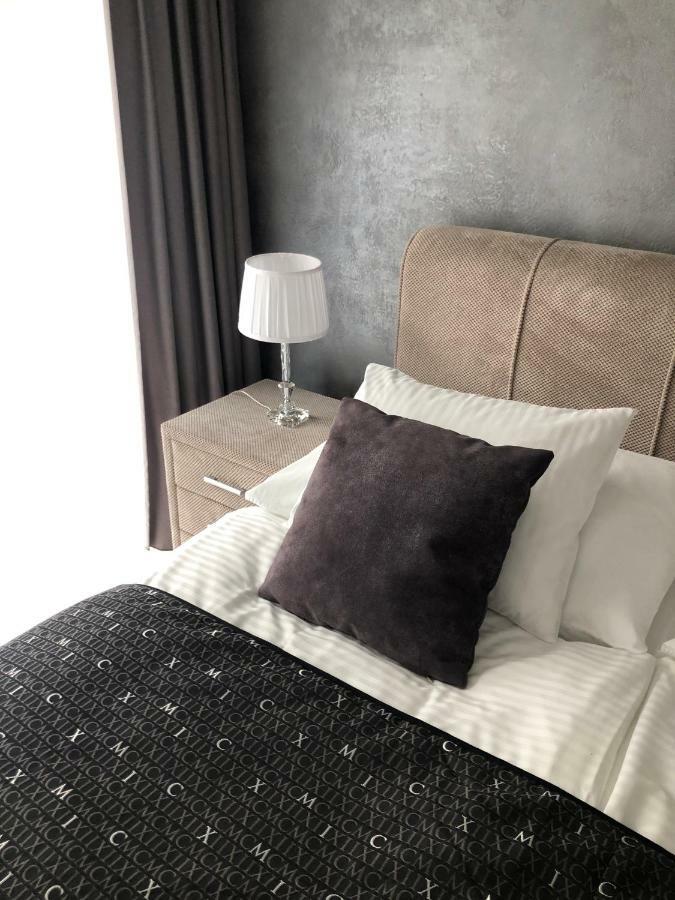 Luxury With Private Garden Apartmán *