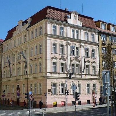 Hotel William 3*