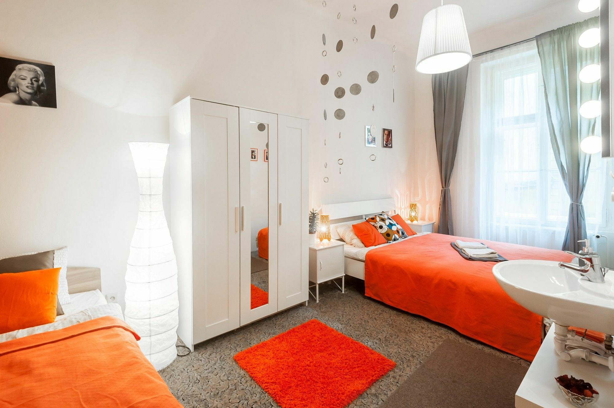 Ostrovni Apartment