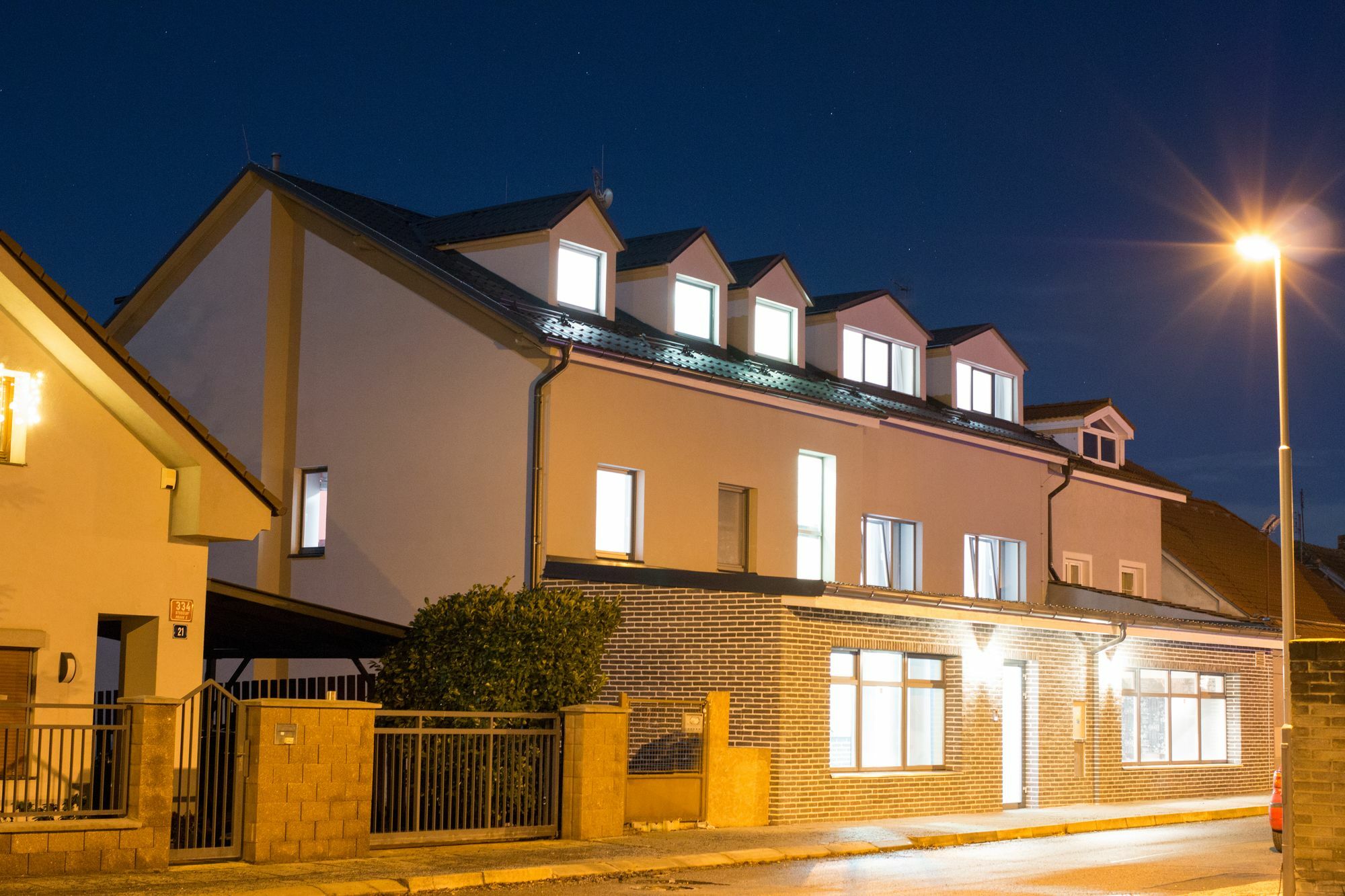 Hotel Grand Petit