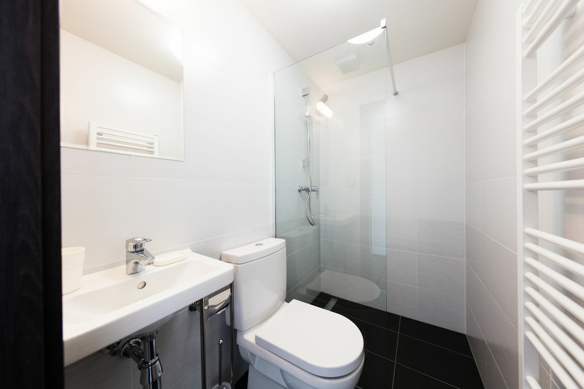 Hotel Grand Petit 3*