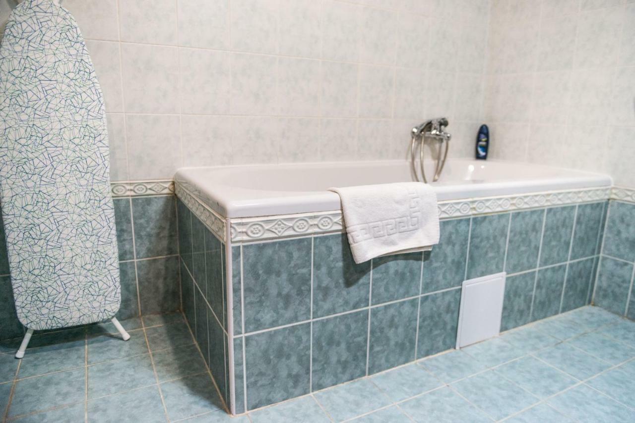 Spacious And Quiet Attic Flat In Centre *