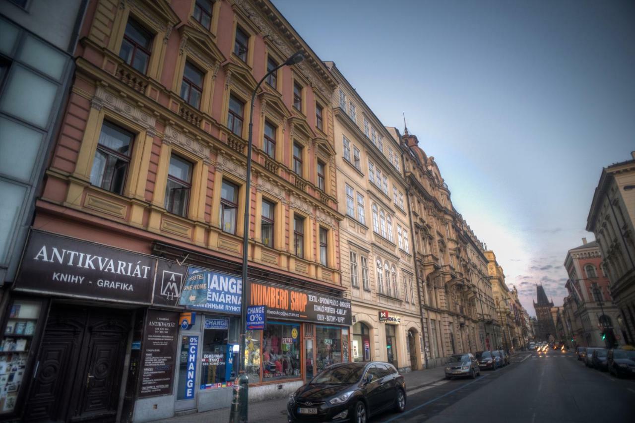 Apartment Hybernska 22
