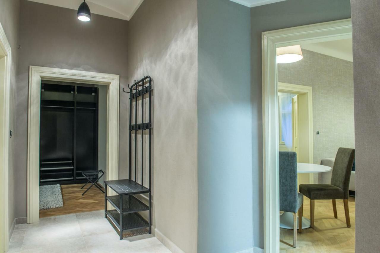 Exclusive 3 Bedroom Top-notch Flat, Great Location Lejlighed *