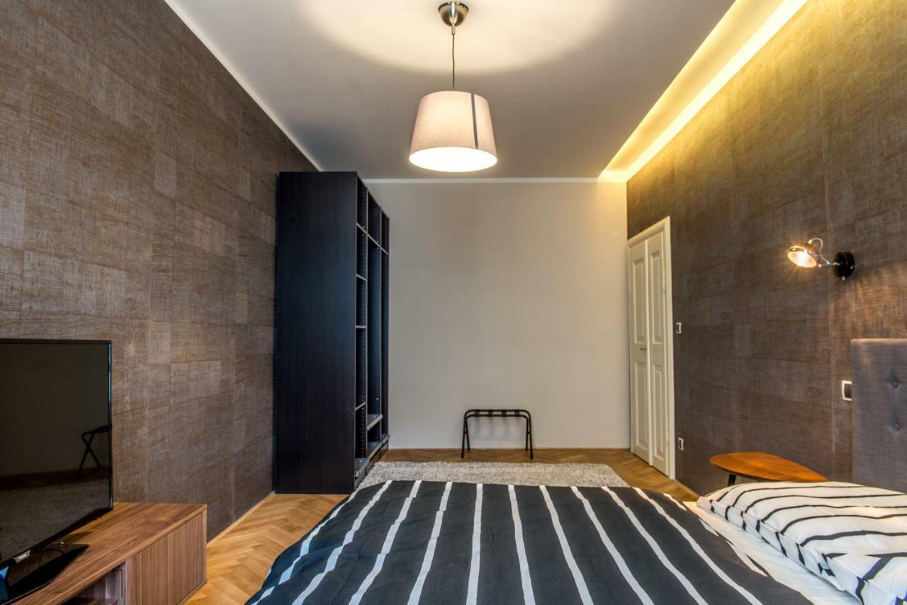 Exclusive 3 Bedroom Top-notch Flat, Great Location Lejlighed *