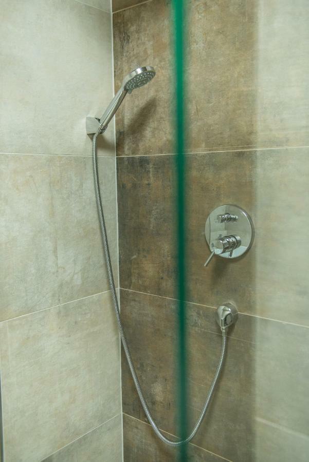 Exclusive 3 Bedroom Top-notch Flat, Great Location Prag