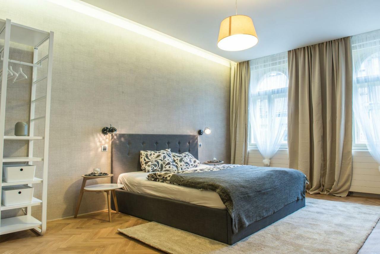 Exclusive 3 Bedroom Top-notch Flat, Great Location *