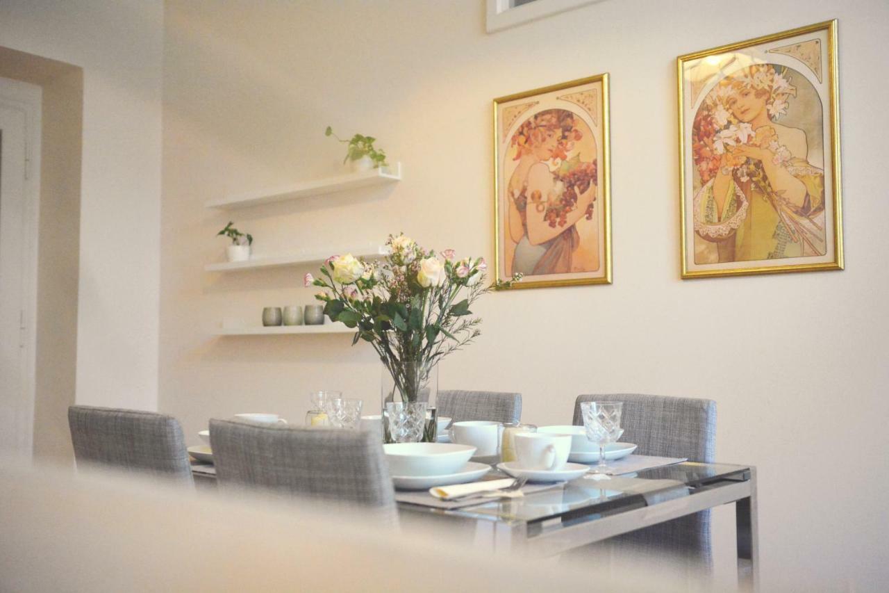 In The Heart Of Apartment *