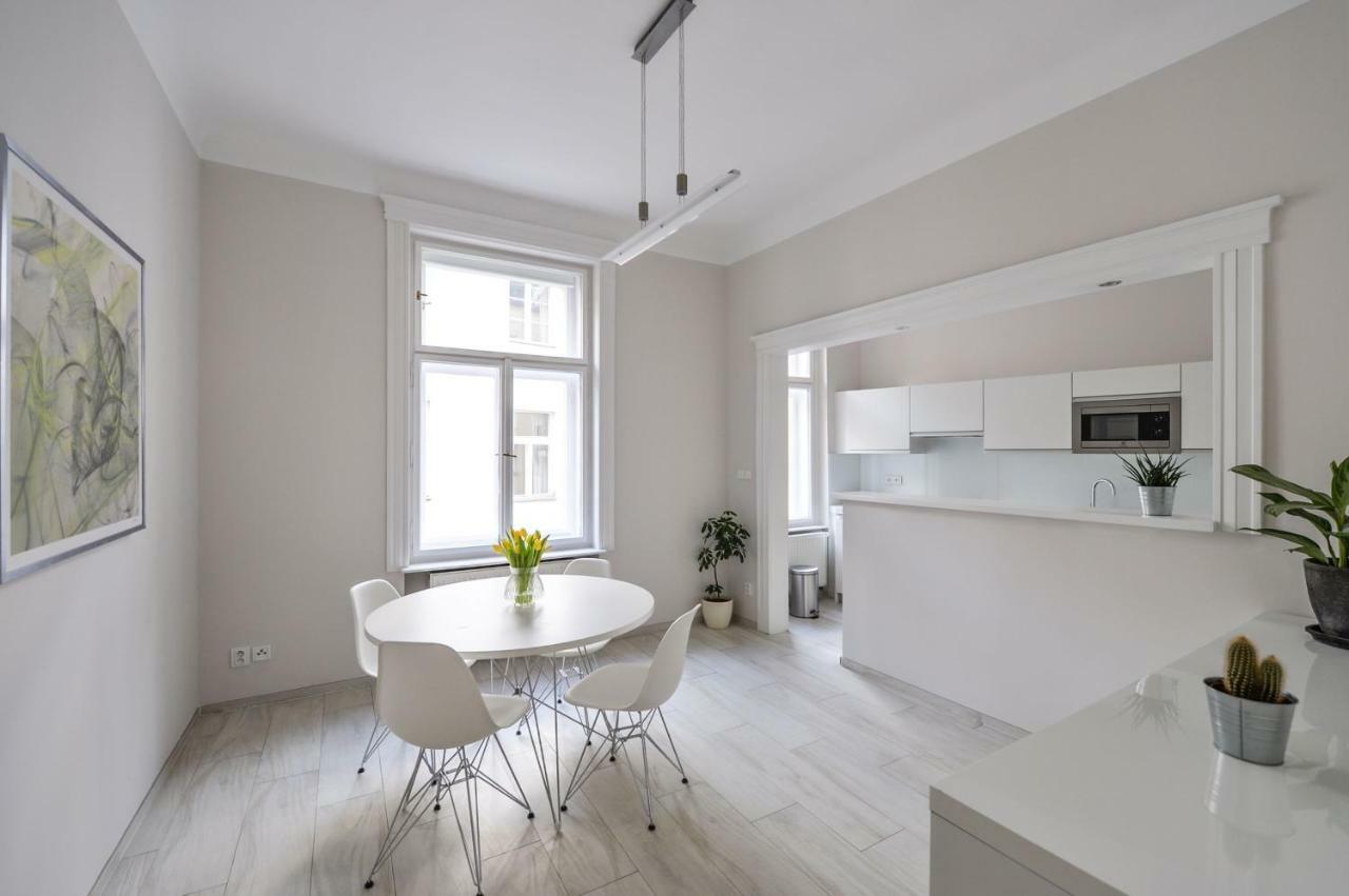 Art Nouveau Apartment Prag