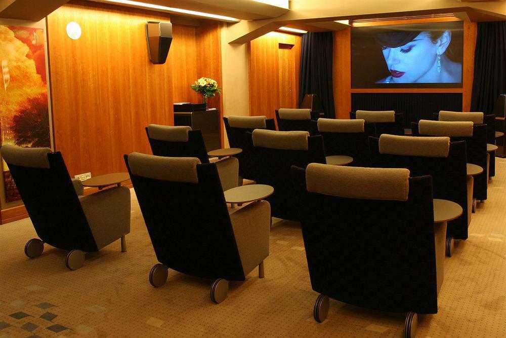Aria Hotel