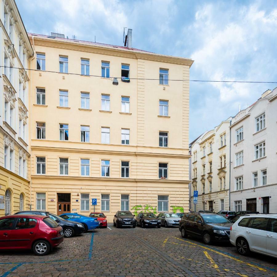 Modern Few Steps From Centre Prag