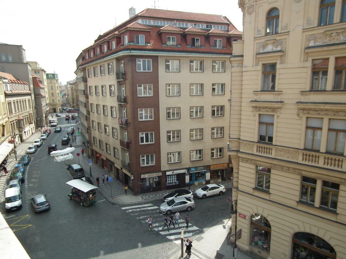 Apartment Old Town Spacious Prag