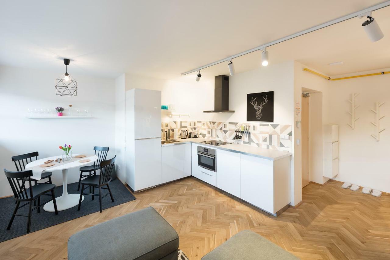 Veleslavin Apartment *