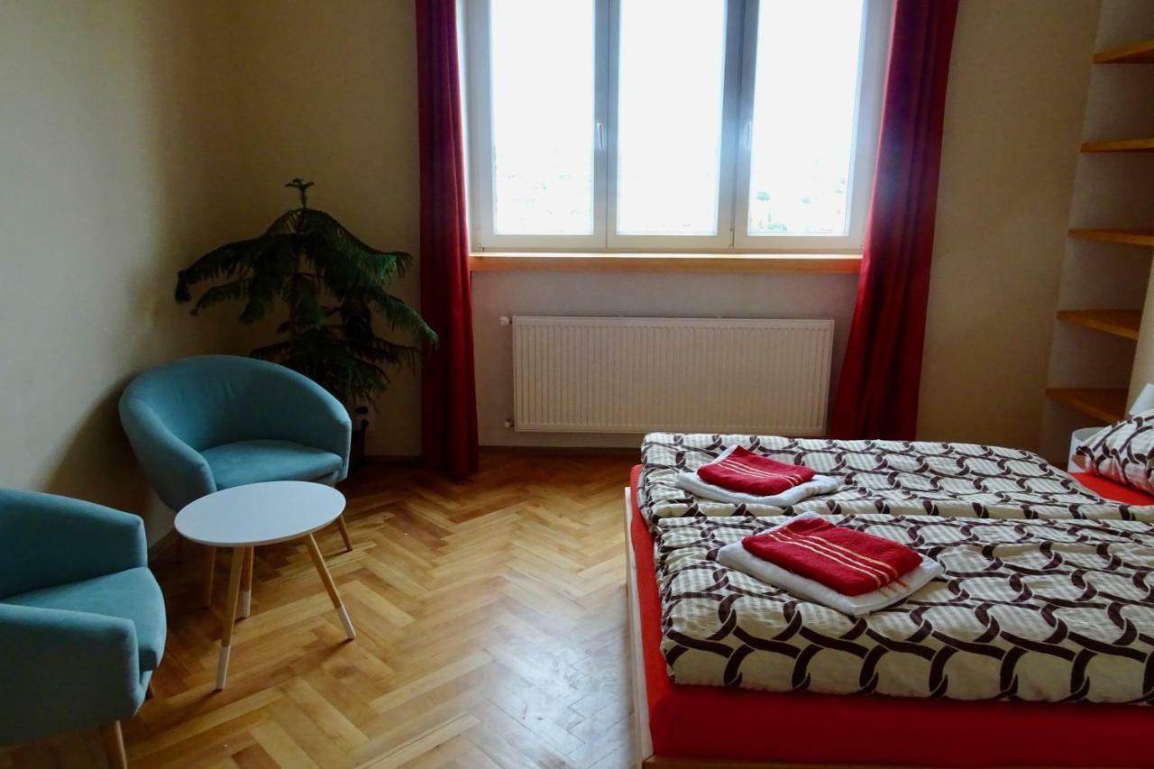 Light Cozy Flat Large Terrace Near Castle Apartment *