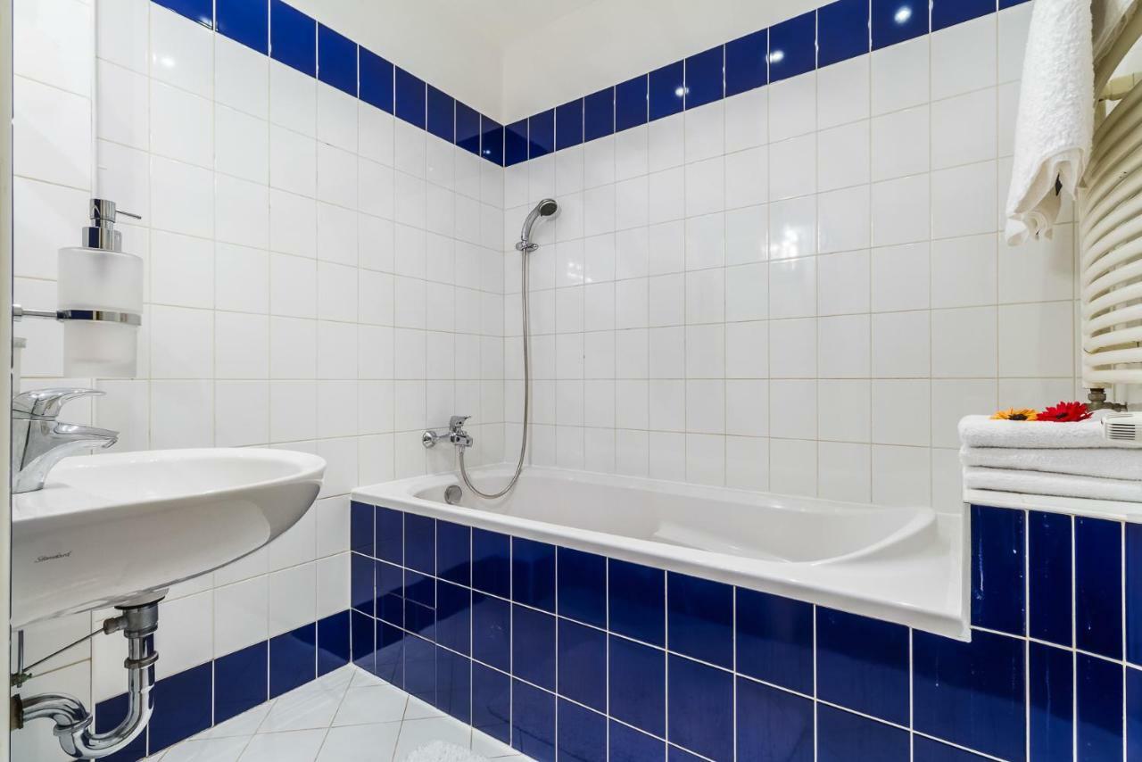 Victor Apartment