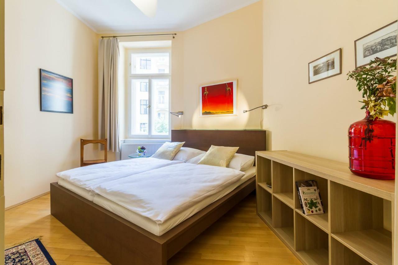 Victor Apartment