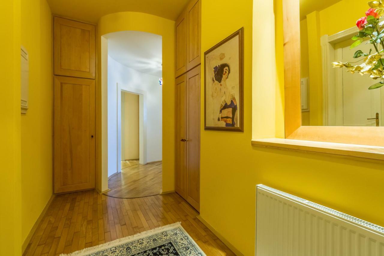 Victor Apartment *