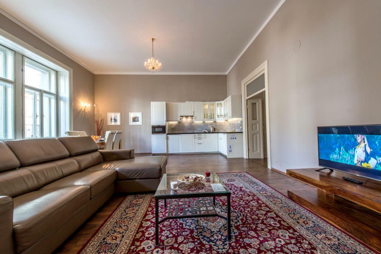✰downtown Grand - Old Town Location✰ Apartmán *