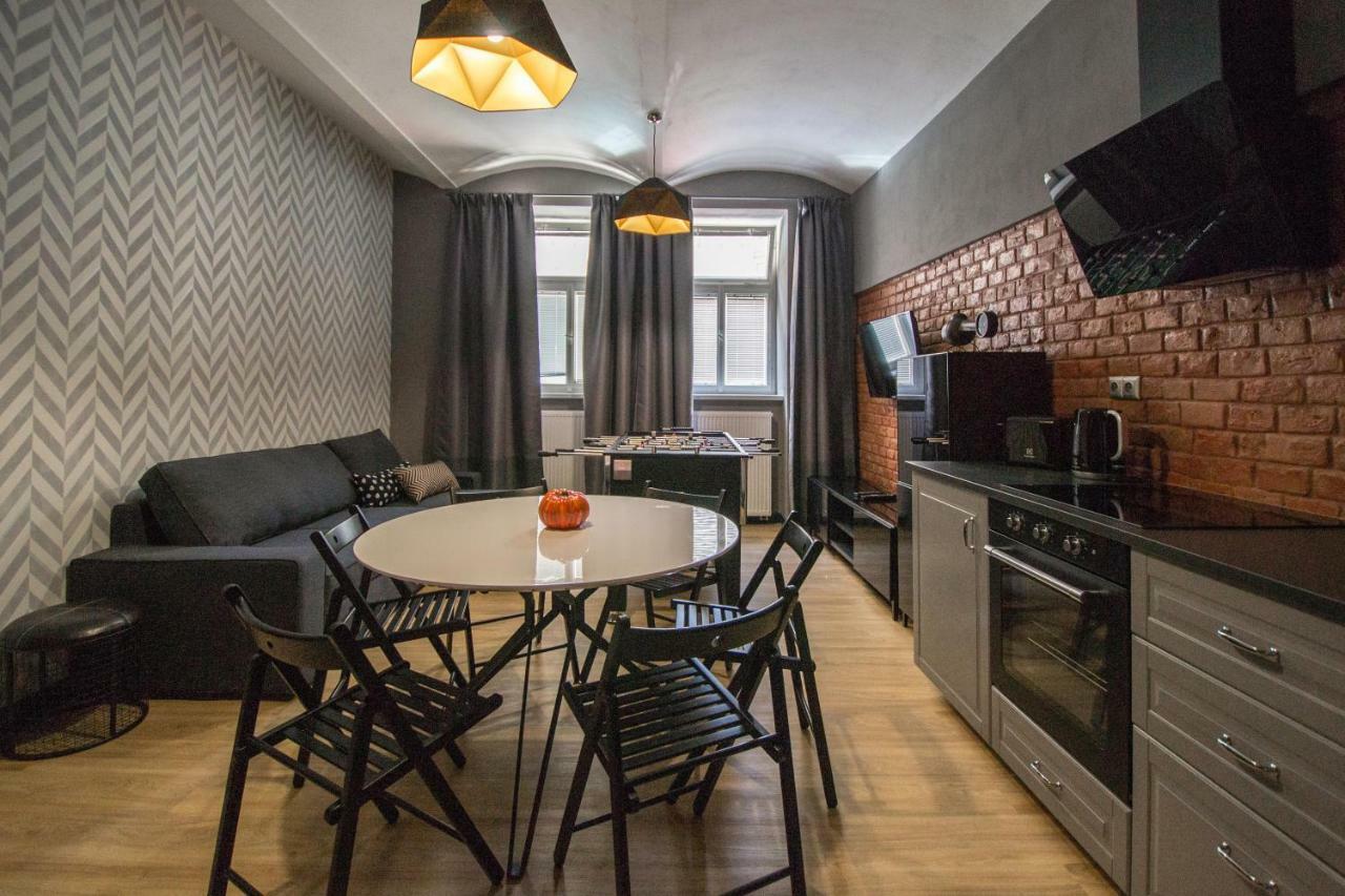 Apartment 3bdr Ruterra With Table Football *