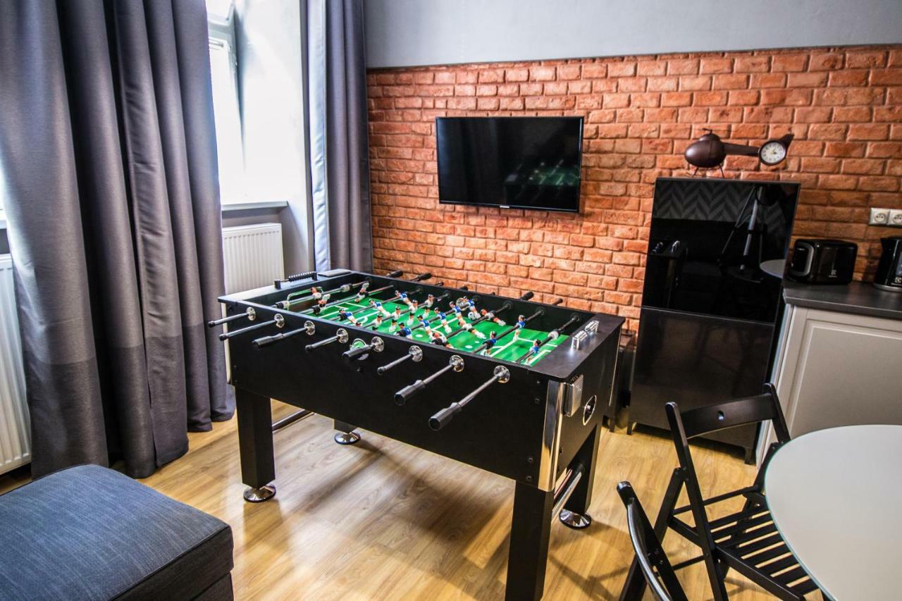 3bdr Ruterra With Table Football *
