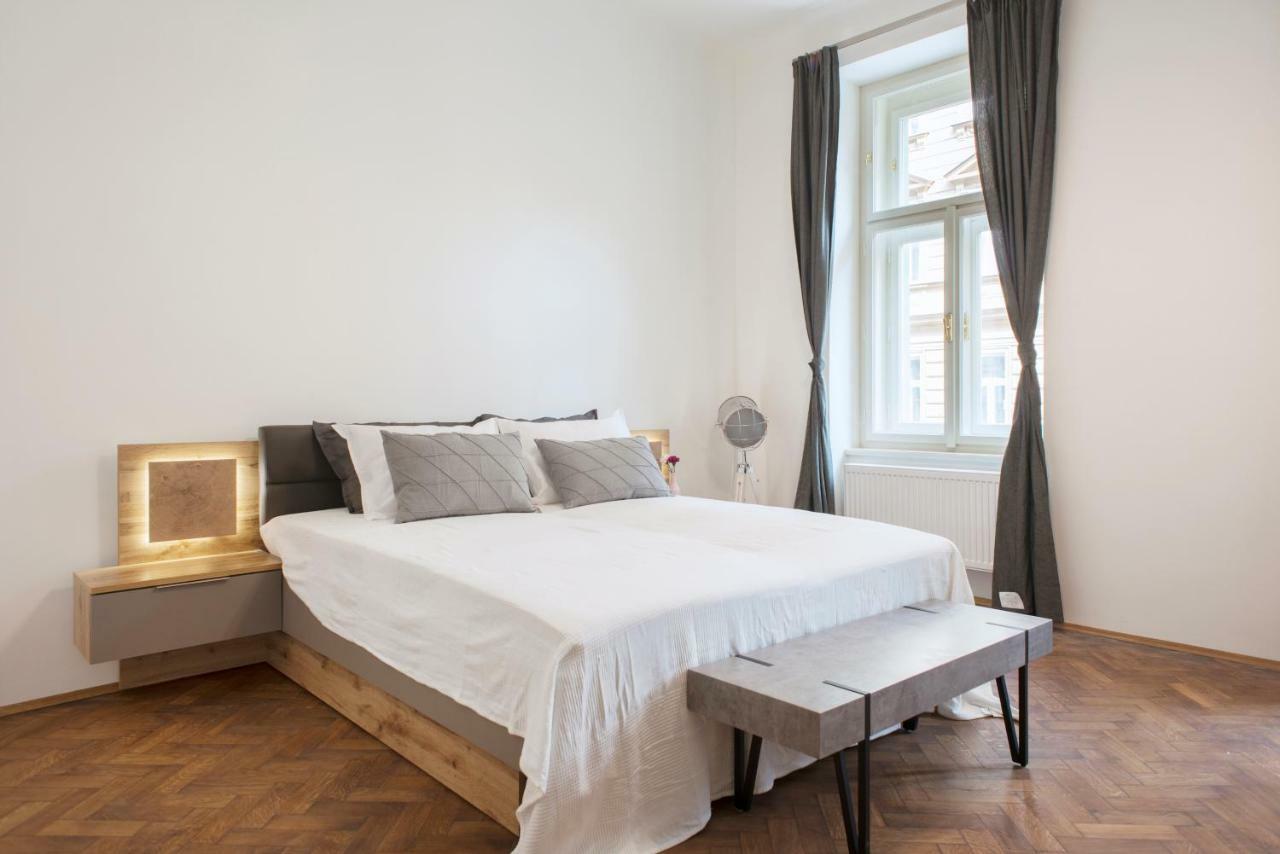 Kent Ridge Loft