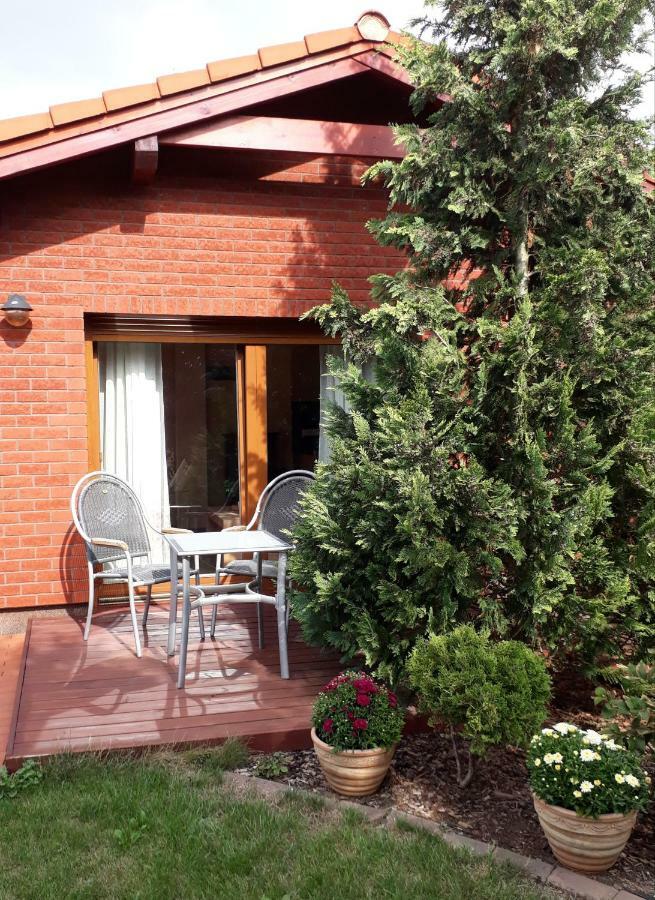 Apartman V Zahrade Lägenhet *