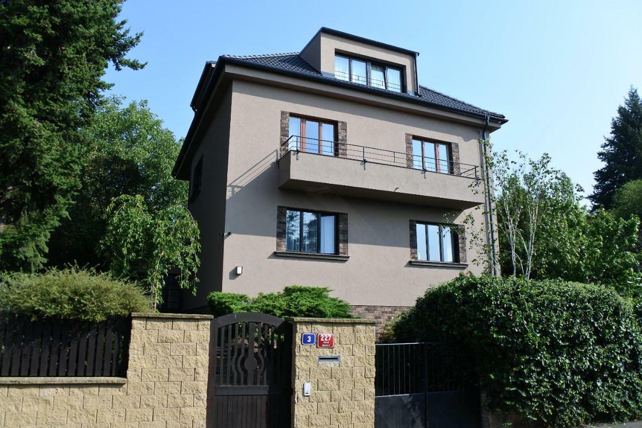 Apartmán V Zahradě Troja - In The Garden Troja *