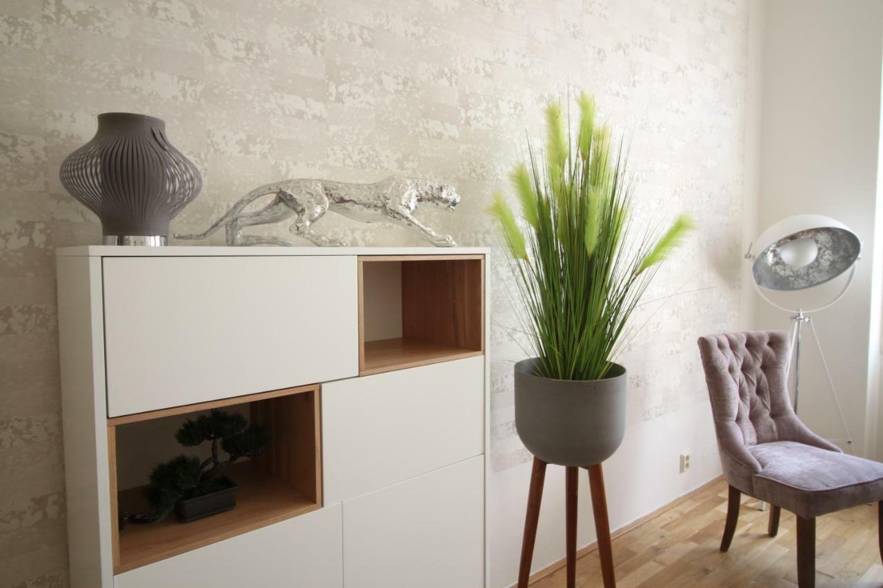 New Design & Style Old Town Xxl Apartmán *