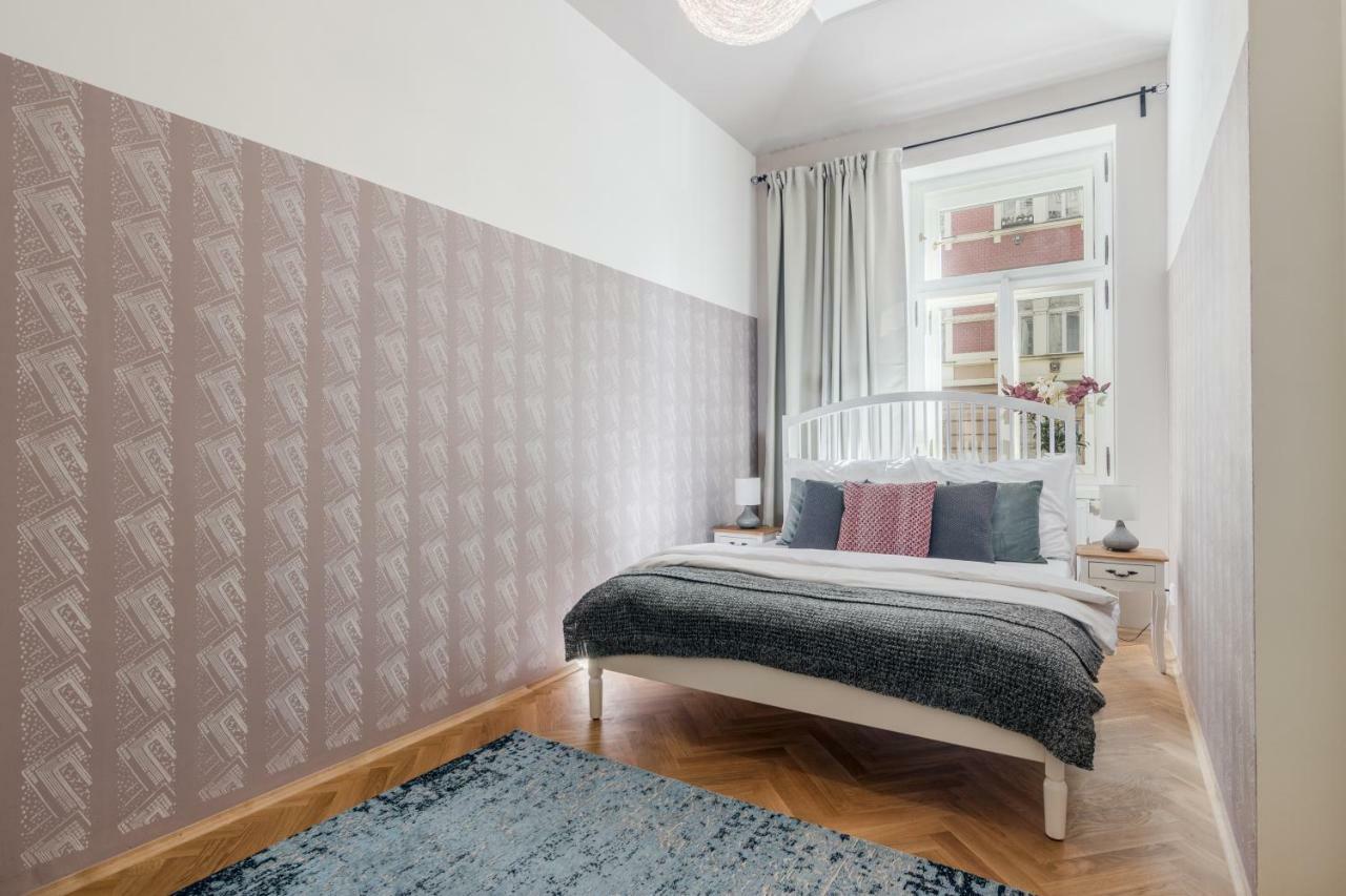 Centre By Michal&friends Apartment *