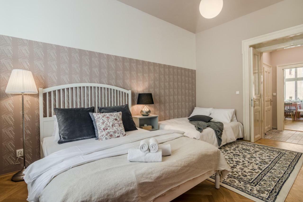 Centre By Michal&friends Apartment