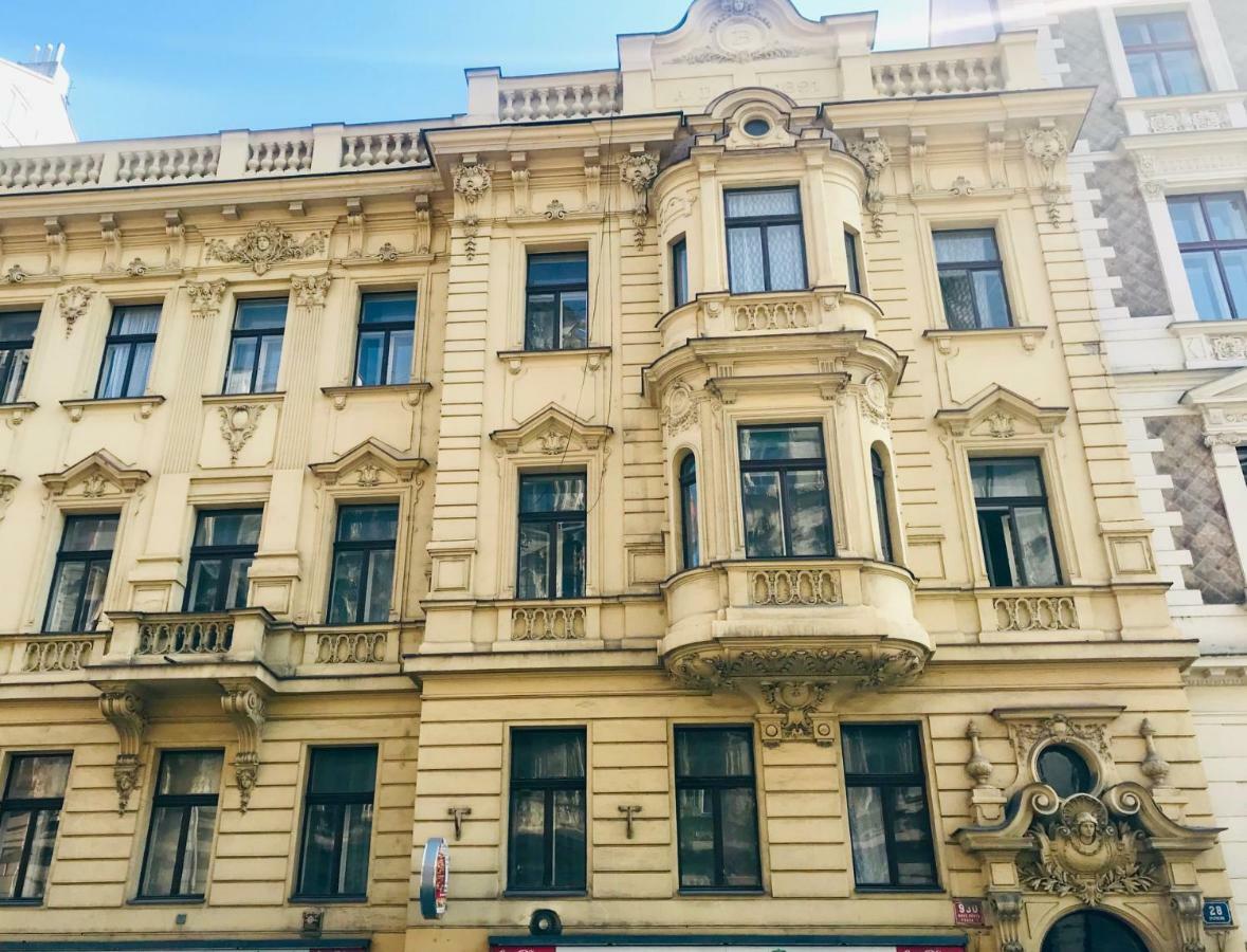 Apartmán Wenceslas Square / Main Station - New Studio***** *