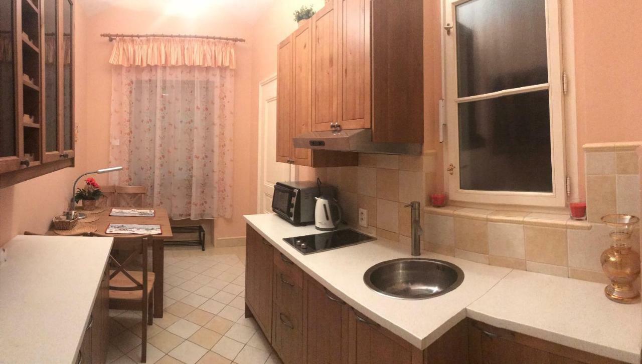 Apartment Near The Charles Bridge Prag