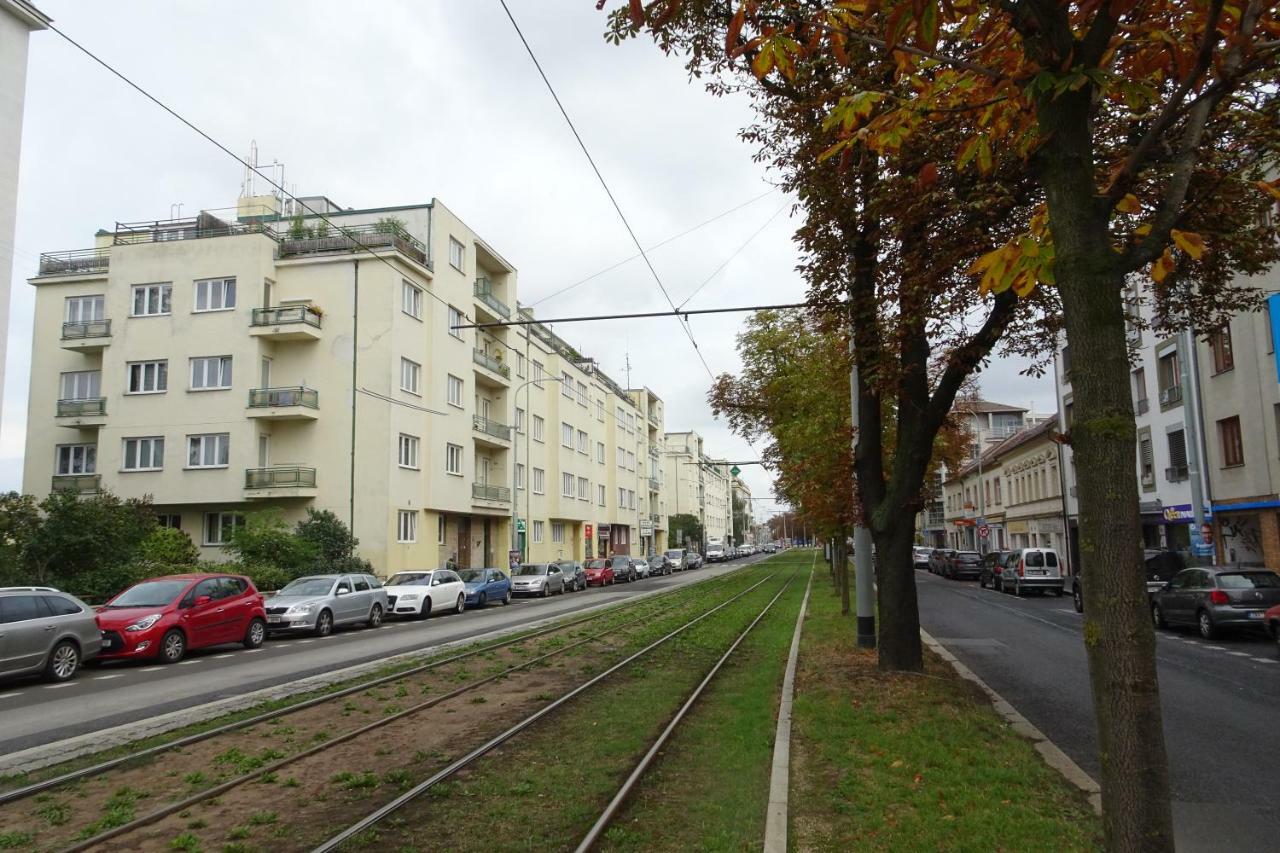Light Cozy Flat Large Terrace Near Castle Apartment