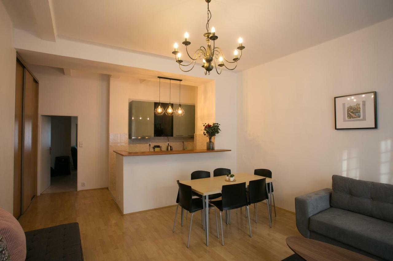 Apartment Gesse Peckova Prague