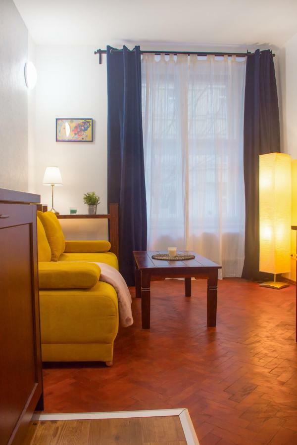 Premyslovska - 2 Bathrooms Apartment *