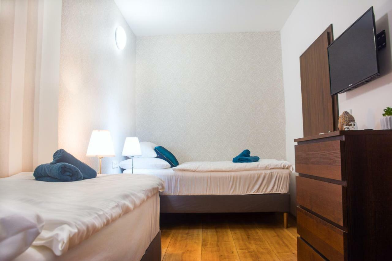 Premyslovska - 2 Bathrooms Apartment Prag