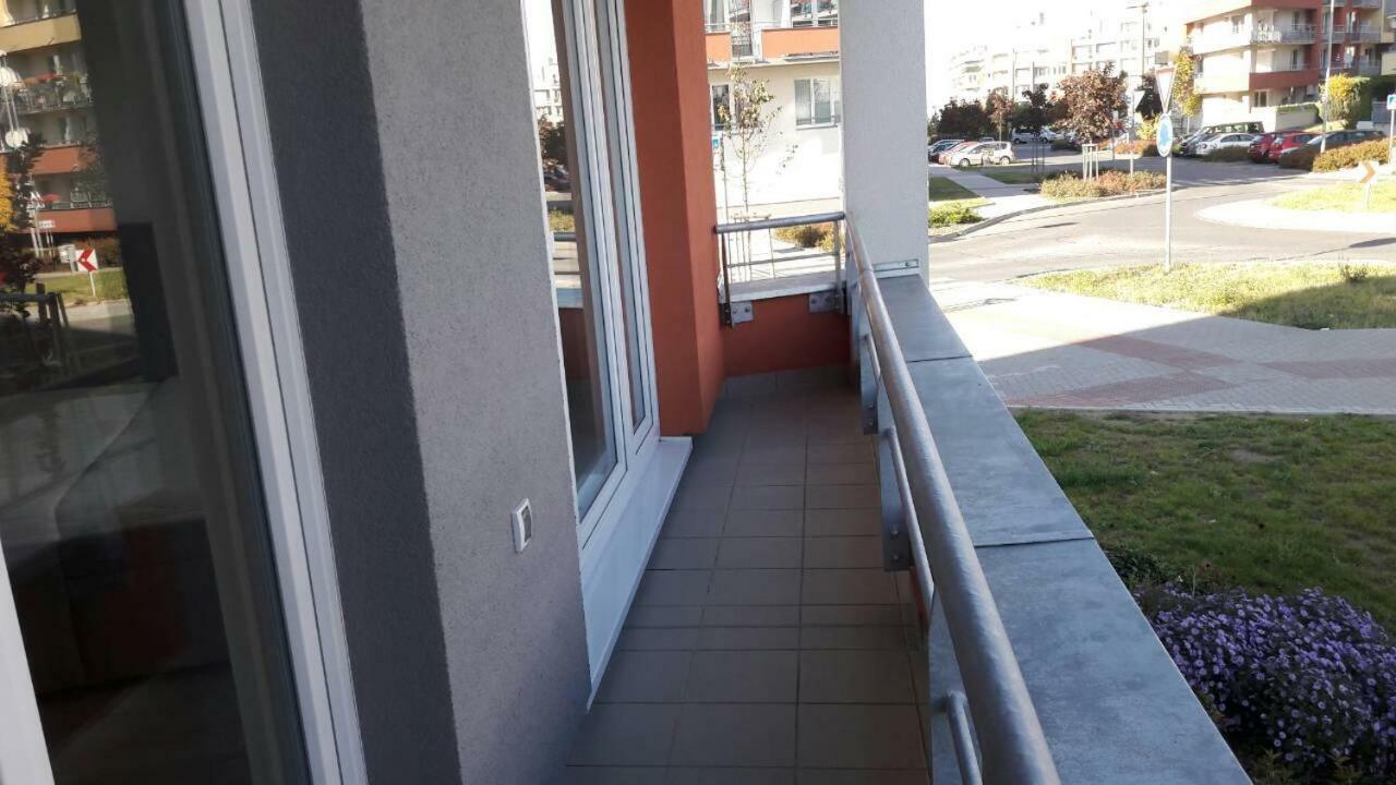 H+ Apartman Letiste Apartment *