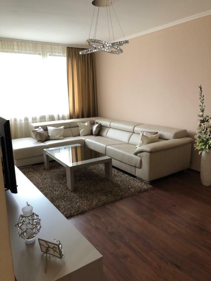 Luxury Prosek Apartment