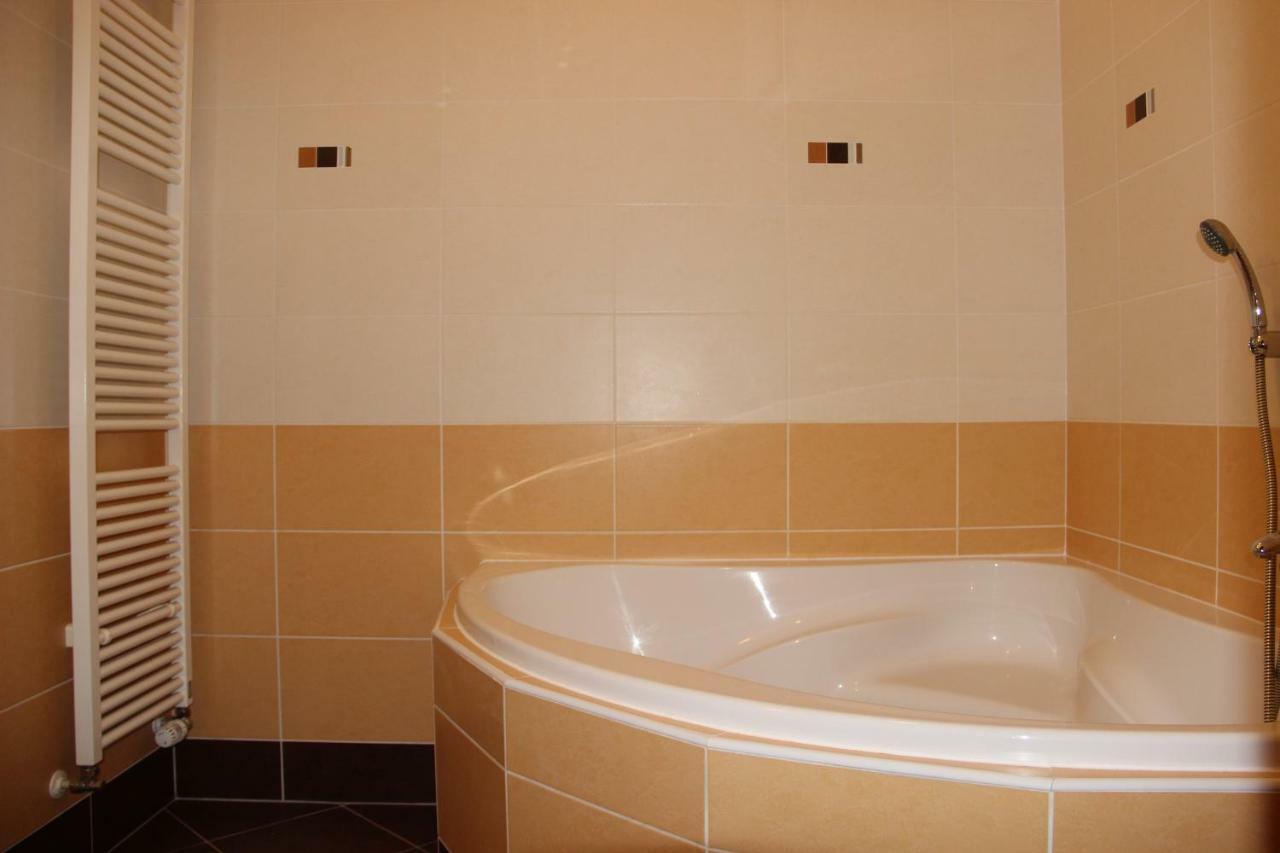 H+ Apartman Letiste *