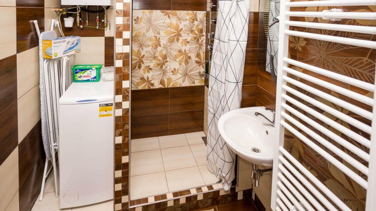 Apartment Four Year Seasons - Walkable To Centre, Metro And Riverside